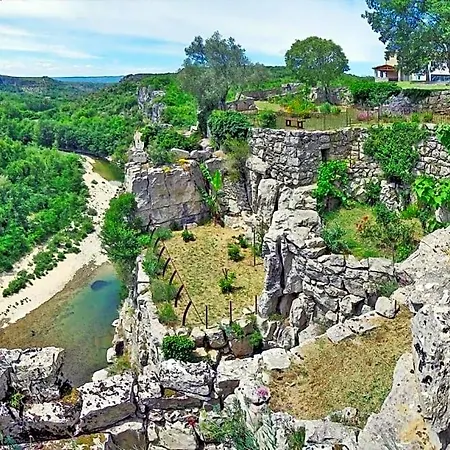 La Farigoule 3*